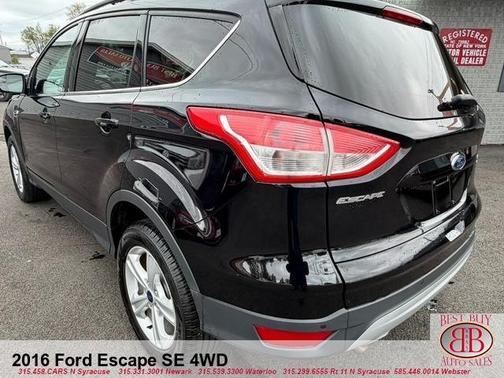 Black 2016 Ford Escape SE