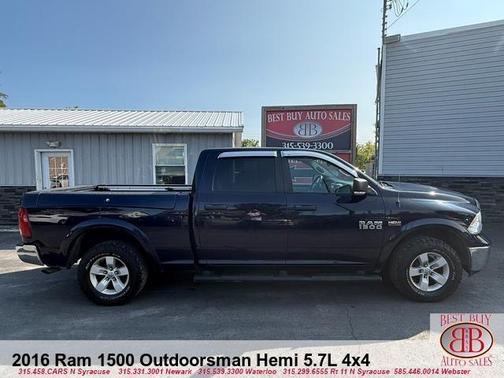 2016 RAM 1500 SLT
