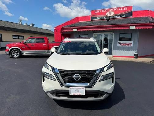 White 2021 Nissan Rogue SV