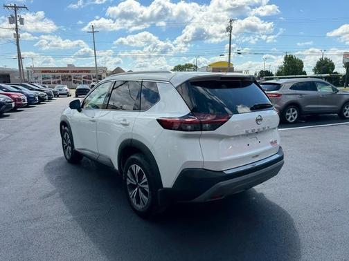 White 2021 Nissan Rogue SV