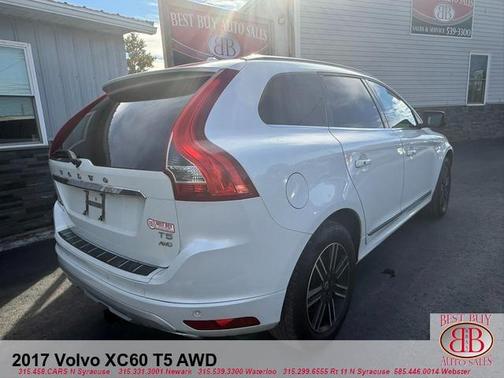 2017 Volvo XC60 T5 Dynamic