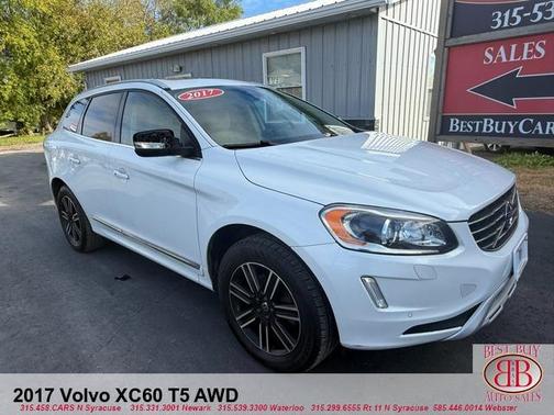 2017 Volvo XC60 T5 Dynamic