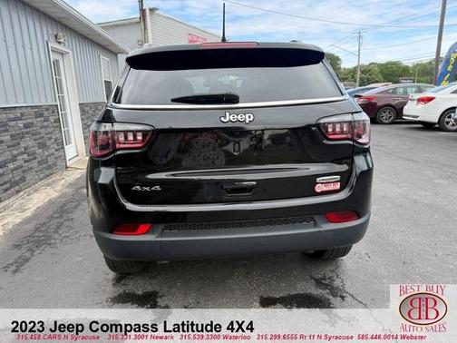 Black 2023 Jeep Compass Latitude