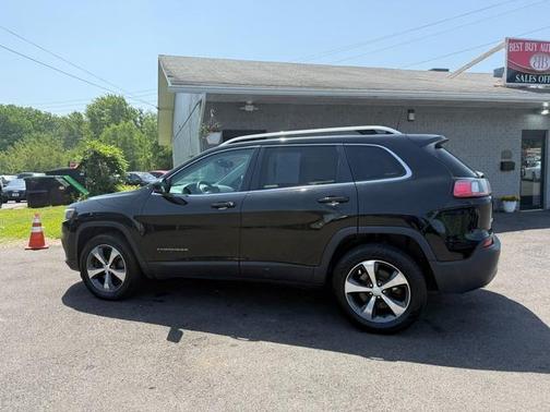 Black 2019 Jeep Cherokee Limited