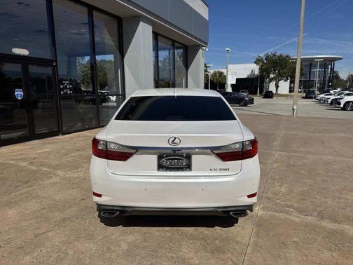 2017 Lexus ES 350 Base