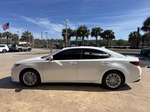 2017 Lexus ES 350 Base