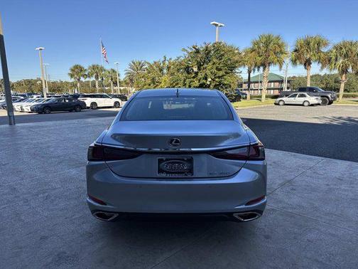 2025 Lexus ES 350 Base