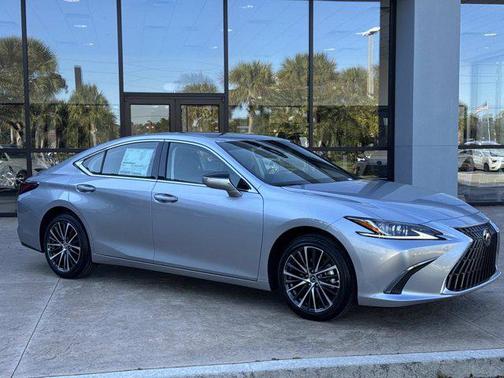 2025 Lexus ES 350 Base