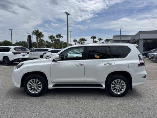 Starfire Pearl 2022 Lexus GX 460 Premium
