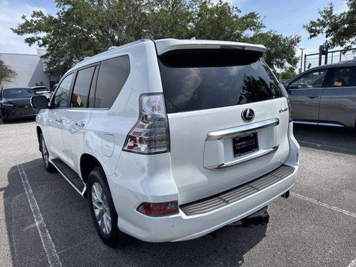 Starfire Pearl 2022 Lexus GX 460 Premium