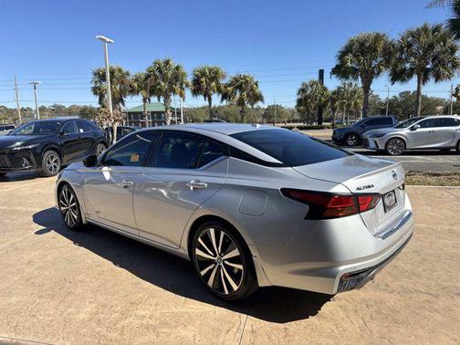 2020 Nissan Altima SR FWD