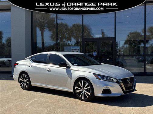 2020 Nissan Altima SR FWD