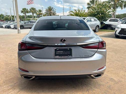 2022 Lexus ES 350 Base