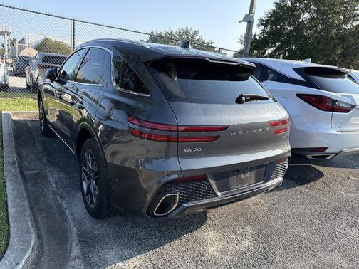 2022 Genesis GV70 2.5T AWD