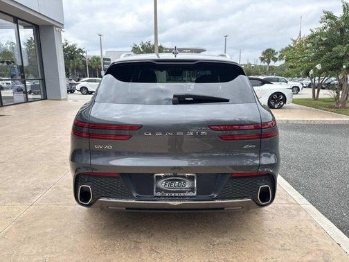 2022 Genesis GV70 2.5T AWD