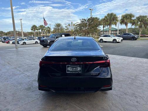 2019 Toyota Avalon Hybrid Limited