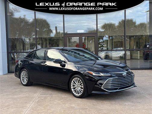 2019 Toyota Avalon Hybrid Limited