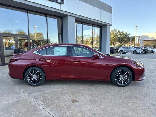 2025 Lexus ES 350 Base