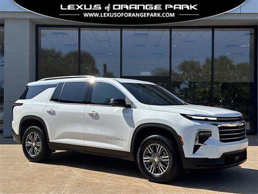 2025 Chevrolet Traverse LT