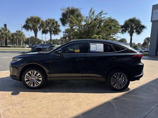 2023 Toyota Venza LE