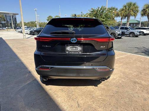 2023 Toyota Venza LE