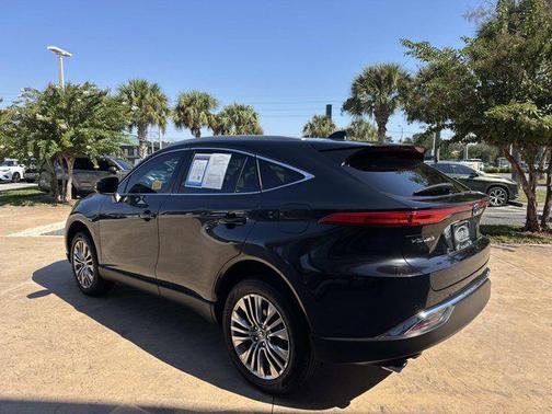 2023 Toyota Venza LE