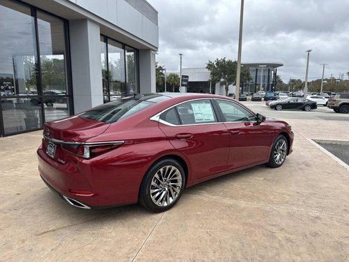 2025 Lexus ES 350 Ultra Luxury
