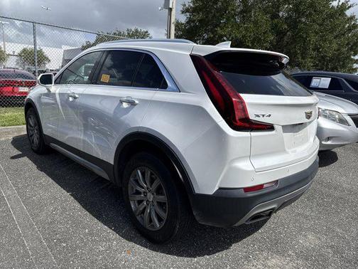 2020 Cadillac XT4 Premium Luxury