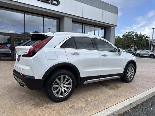 2020 Cadillac XT4 Premium Luxury
