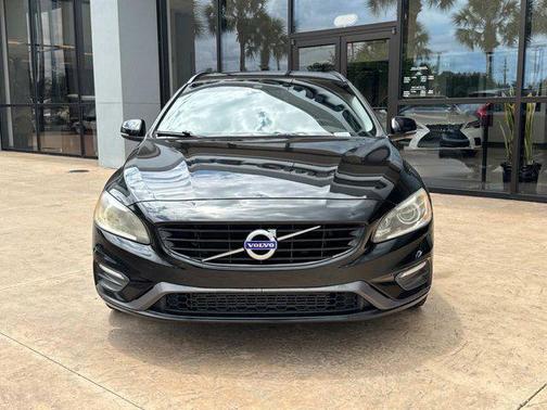 2018 Volvo V60 T5 Dynamic