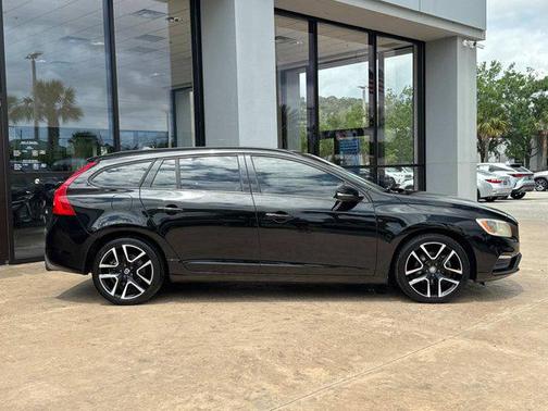 2018 Volvo V60 T5 Dynamic