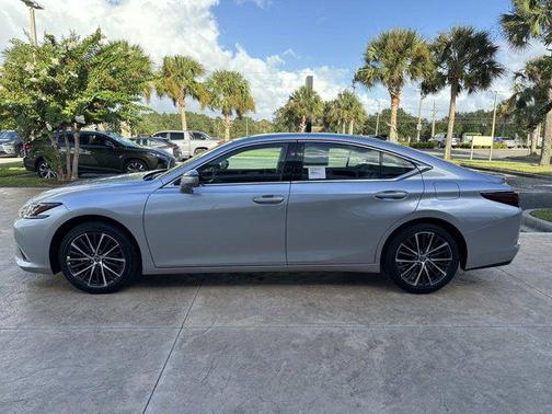 2025 Lexus ES 350 Base