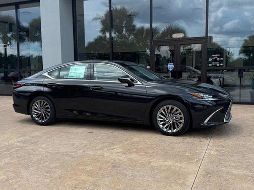 2025 Lexus ES 350 Ultra Luxury