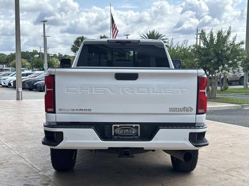 Summit White 2024 Chevrolet Silverado 2500 High Country
