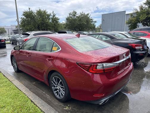 Matador Red Mica 2016 Lexus ES 350 Base