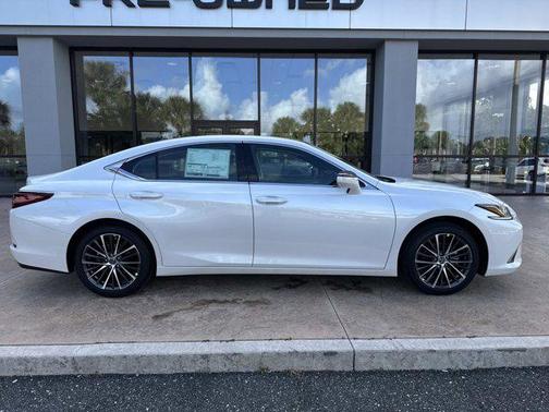 2025 Lexus ES 350 Base
