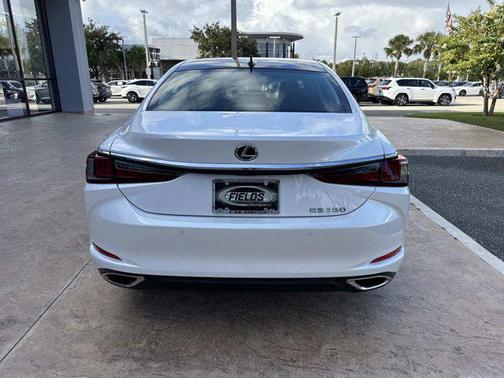 2025 Lexus ES 350 Base