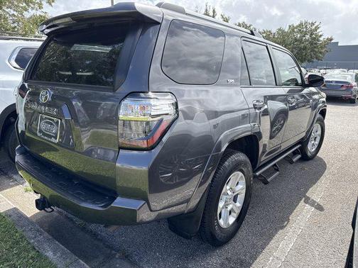 2022 Toyota 4Runner SR5