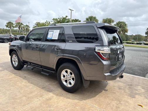 2022 Toyota 4Runner SR5
