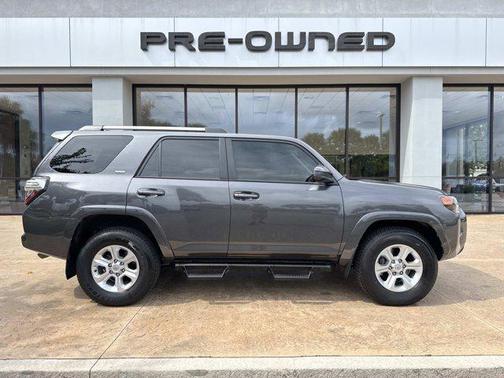 2022 Toyota 4Runner SR5