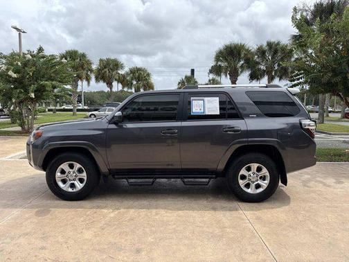 2022 Toyota 4Runner SR5