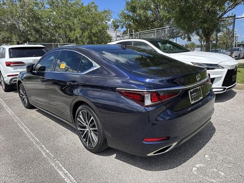Mica 2025 Lexus ES 350 Base