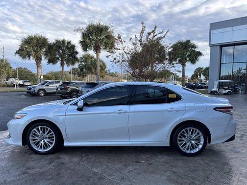 2020 Toyota Camry XLE