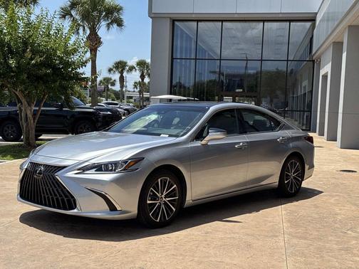 Iridium 2024 Lexus ES 350 Base