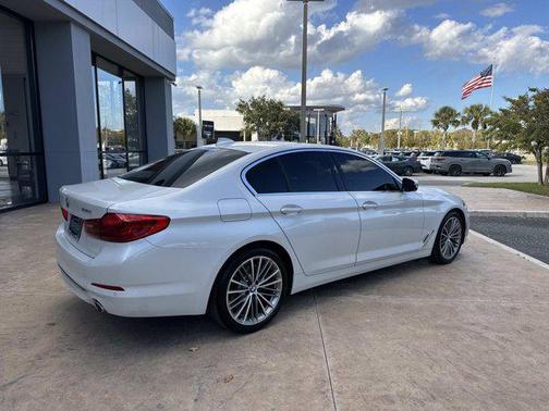 2019 BMW 530 i
