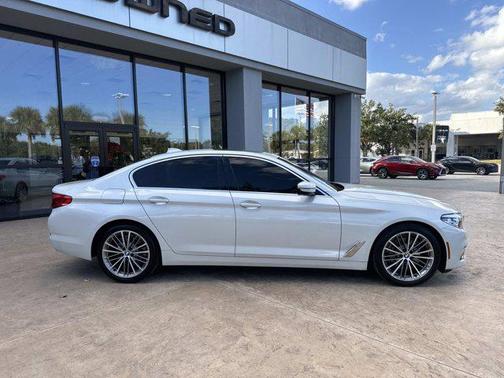 2019 BMW 530 i