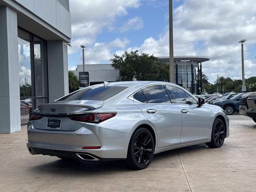 Iridium 2023 Lexus ES 350 F Sport