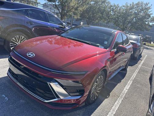 2025 Hyundai SONATA Hybrid Limited