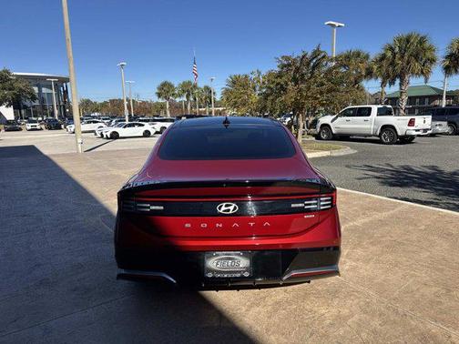 2025 Hyundai SONATA Hybrid Limited