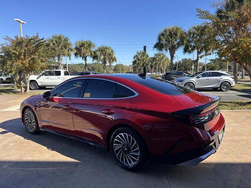 2025 Hyundai SONATA Hybrid Limited